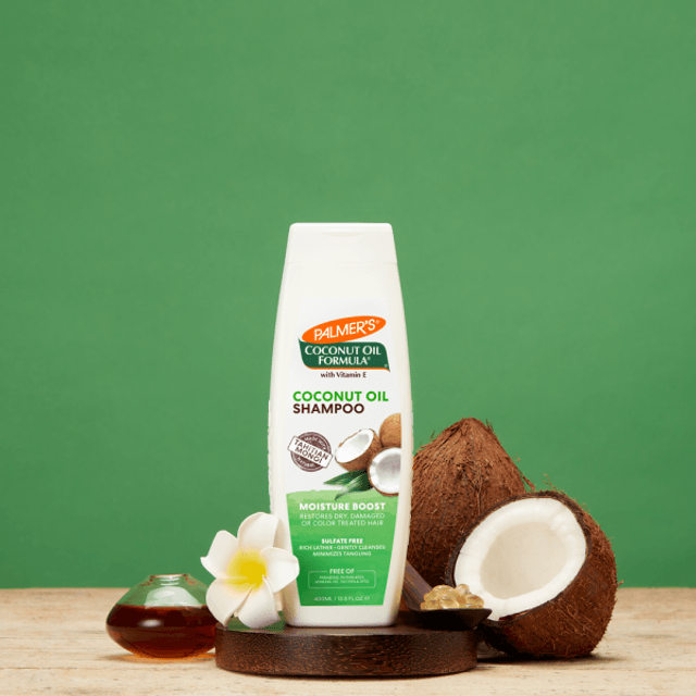 Moisture Boost Shampoo Coconut Oil Formula 